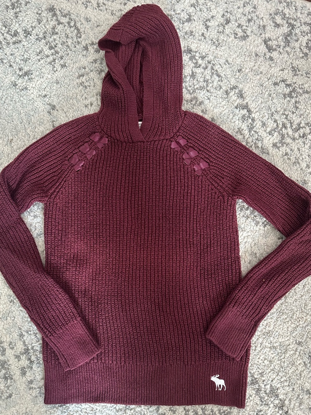 Abercrombie Girls Hooded Knit Sweater in Deep Burgundy
